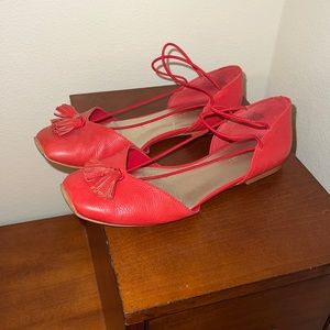 Nine West zaina elastic tassel flat 7 red